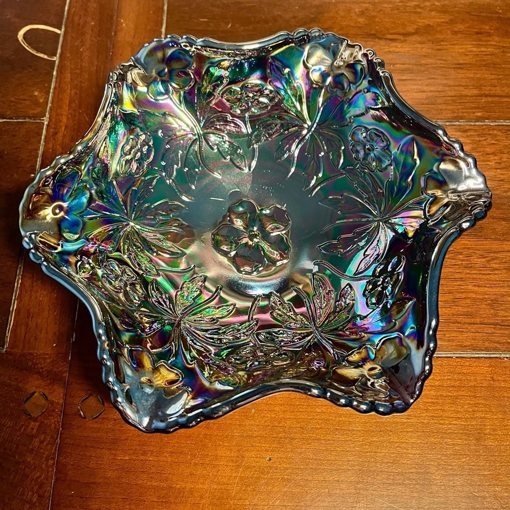 Fenton Art Glass Amethyst Carnival Caroline Dogwood Bowl 1977 Original Tag